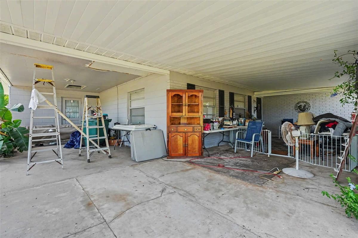 12102 BULLFROG CREEK ROAD — photo 7 of 36
