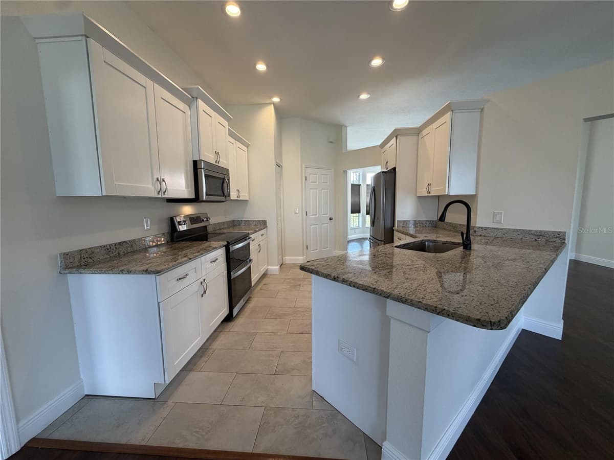 3442 SILVERSTONE COURT — photo 8 of 19