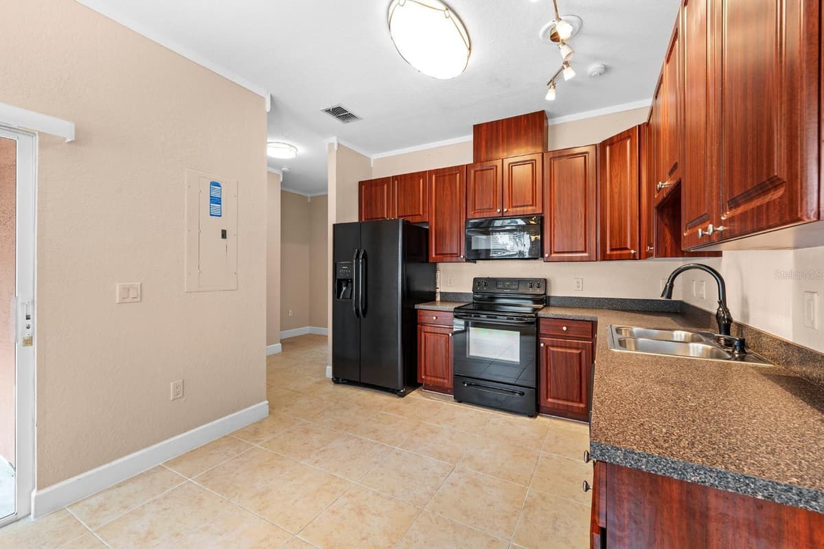 231 ALEXANDER WOODS DRIVE — photo 13 of 31