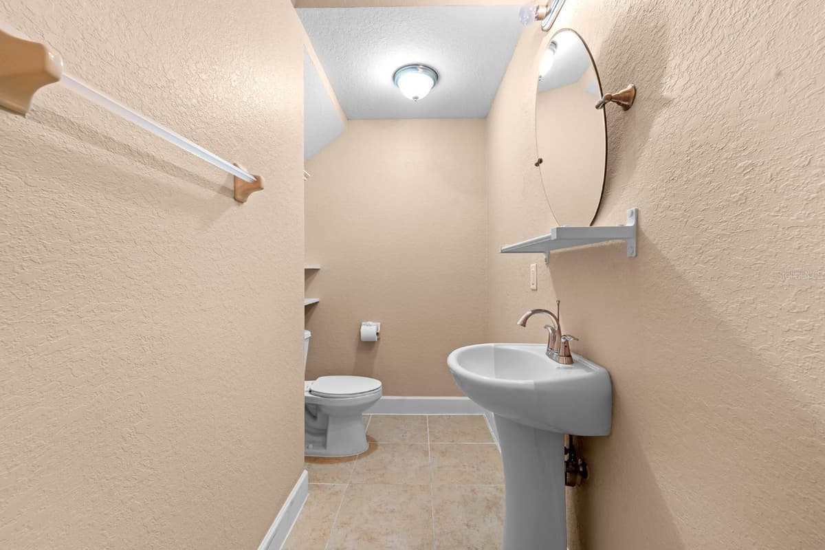 231 ALEXANDER WOODS DRIVE — photo 10 of 31