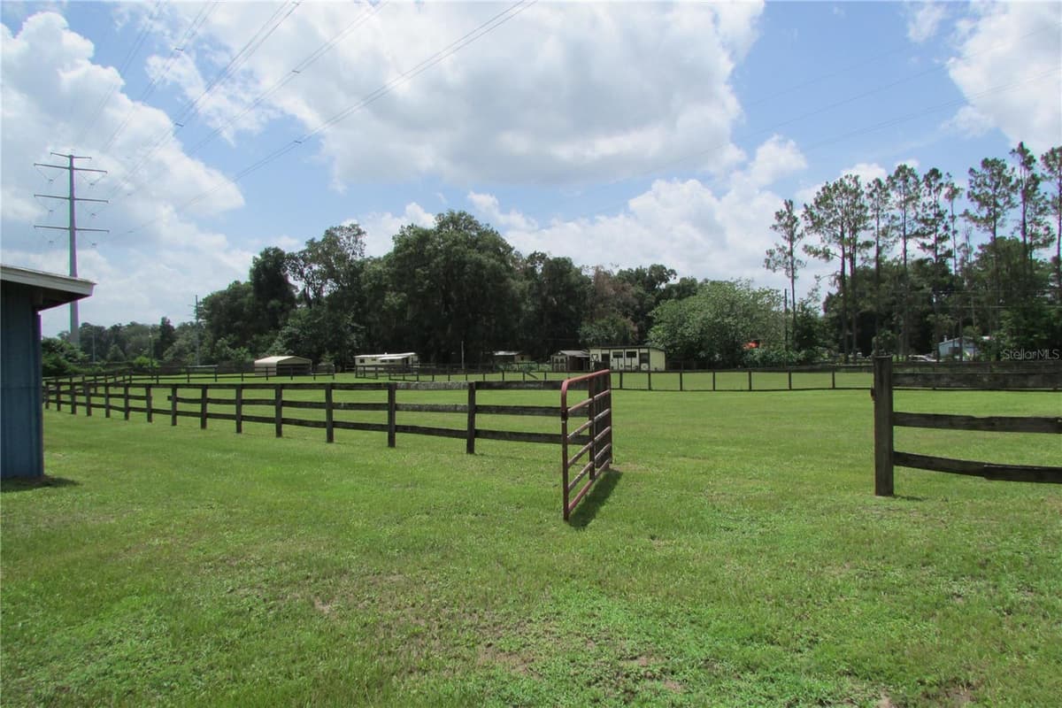 10455 GAINESVILLE ROAD — photo 19 of 51
