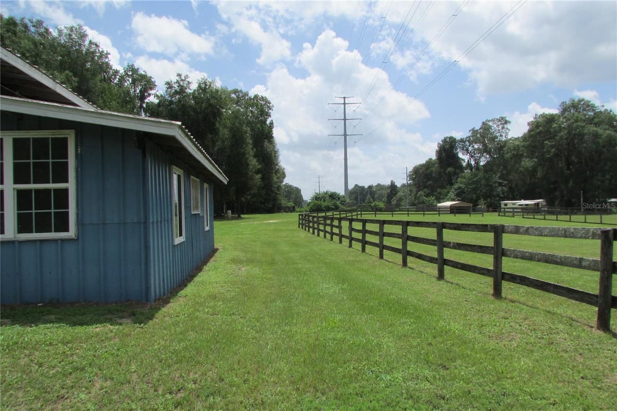 10455 GAINESVILLE ROAD — photo 12 of 51