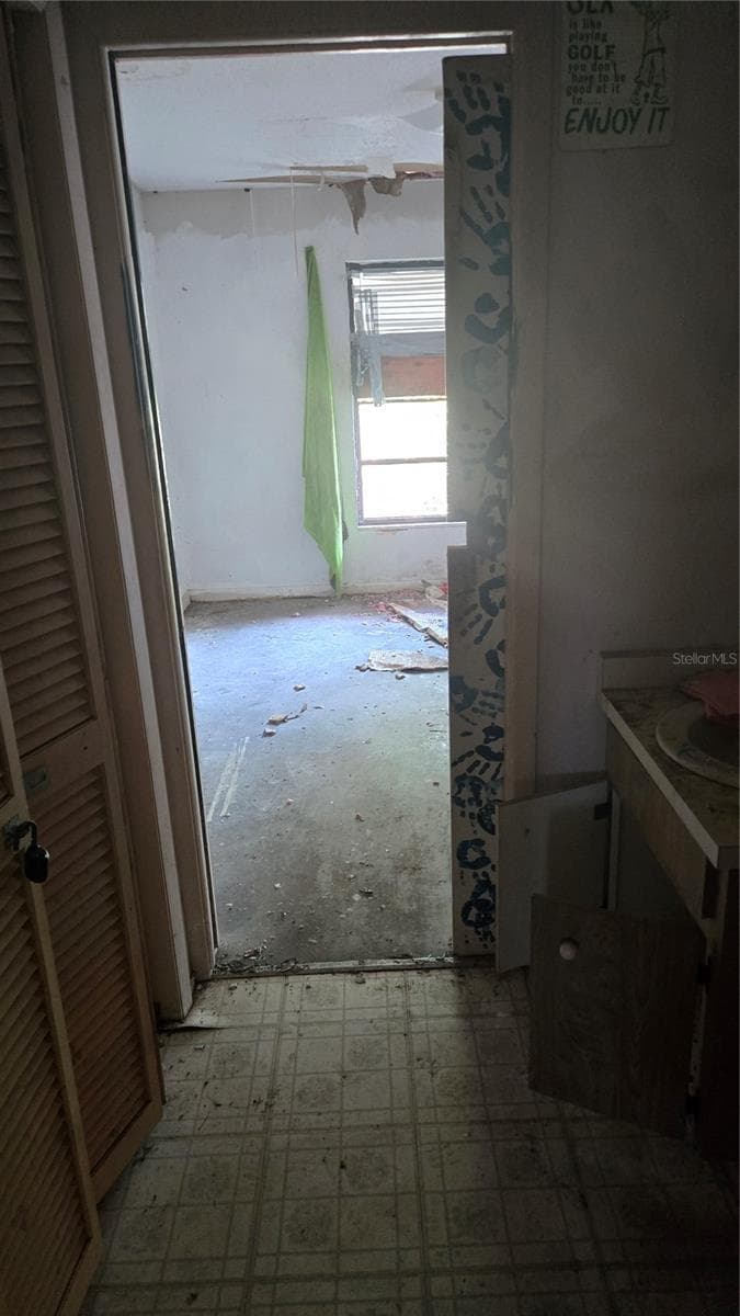 220 MOUNT PLEASANT ROAD — photo 9 of 40