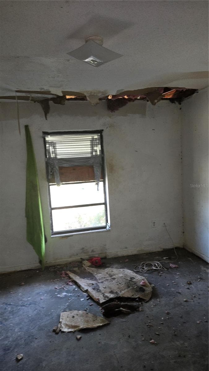 220 MOUNT PLEASANT ROAD — photo 13 of 40