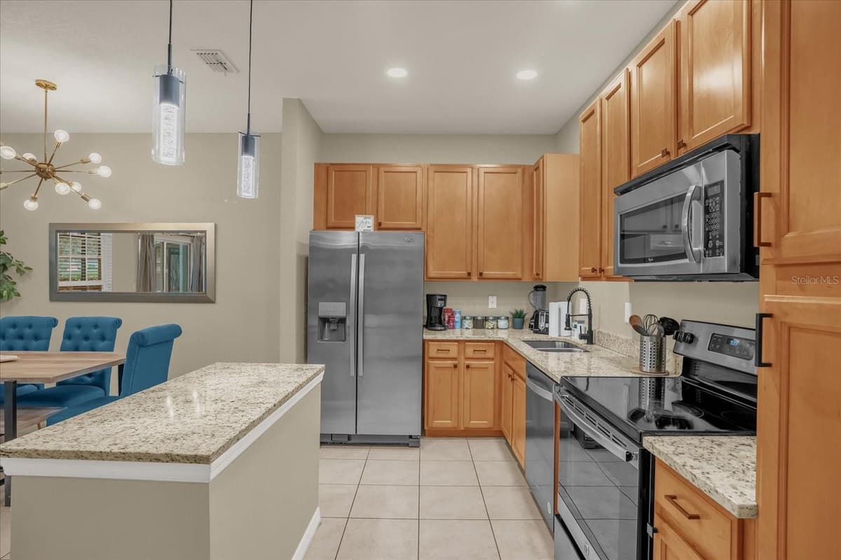 2344 CARAVELLE CIRCLE — photo 11 of 44