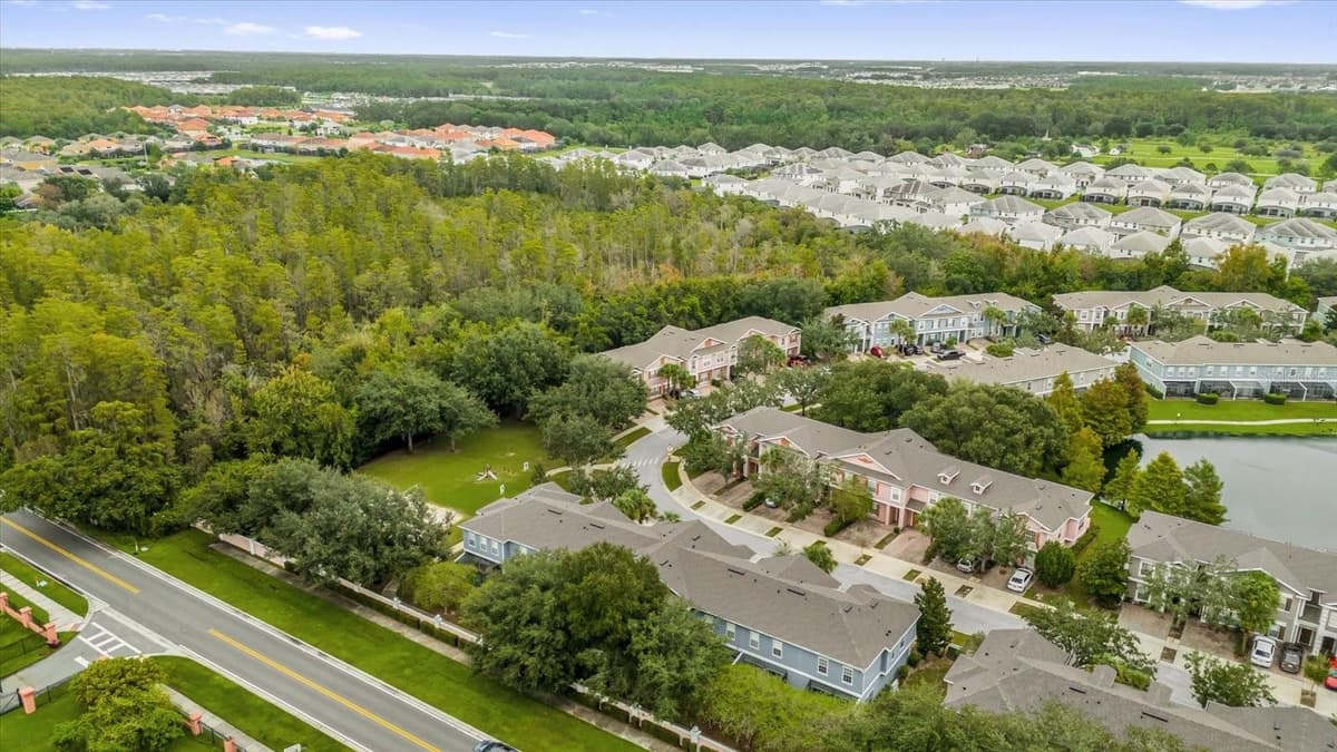 2344 CARAVELLE CIRCLE — photo 43 of 44
