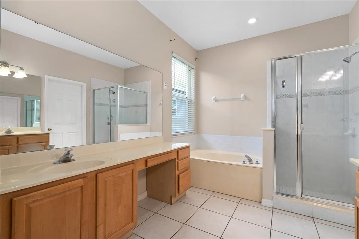 13821 AMBERLEIGH ROAD — photo 30 of 56