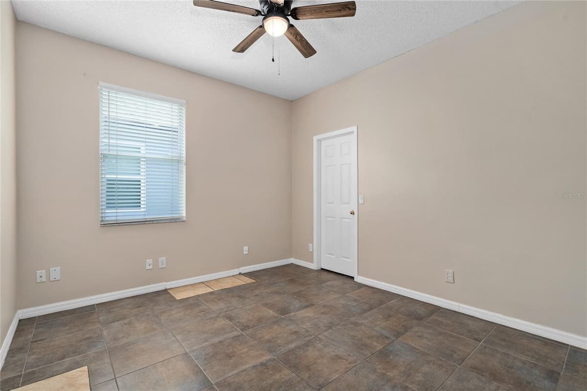 13821 AMBERLEIGH ROAD — photo 35 of 56