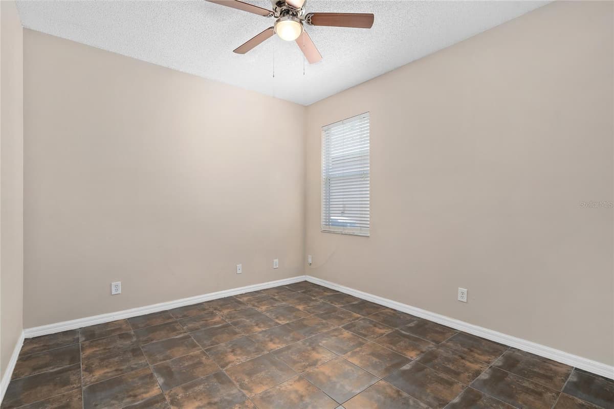 13821 AMBERLEIGH ROAD — photo 37 of 56