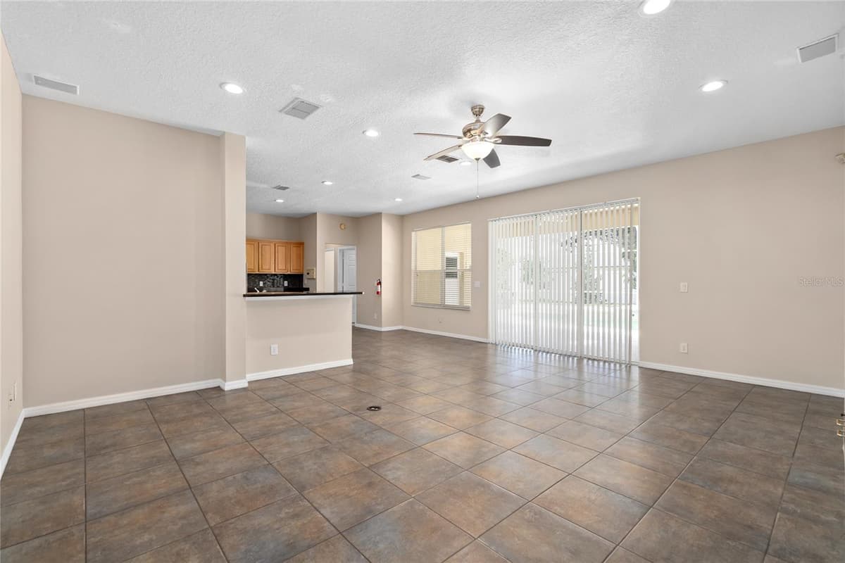 13821 AMBERLEIGH ROAD — photo 16 of 56