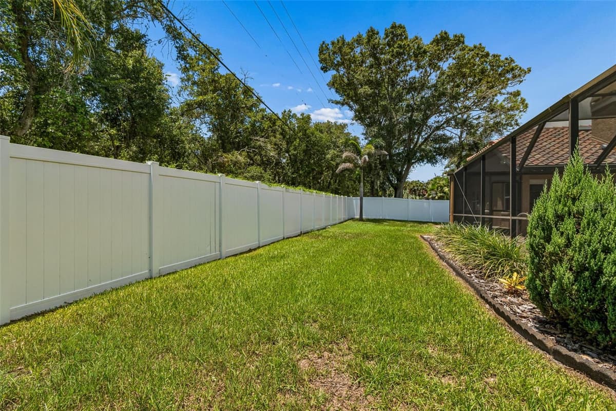 2937 HILLCREEK CIRCLE — photo 37 of 52
