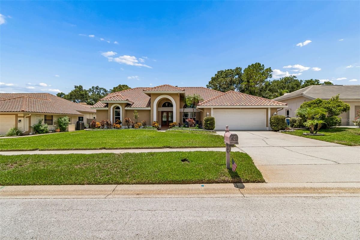 2937 HILLCREEK CIRCLE — photo 1 of 52