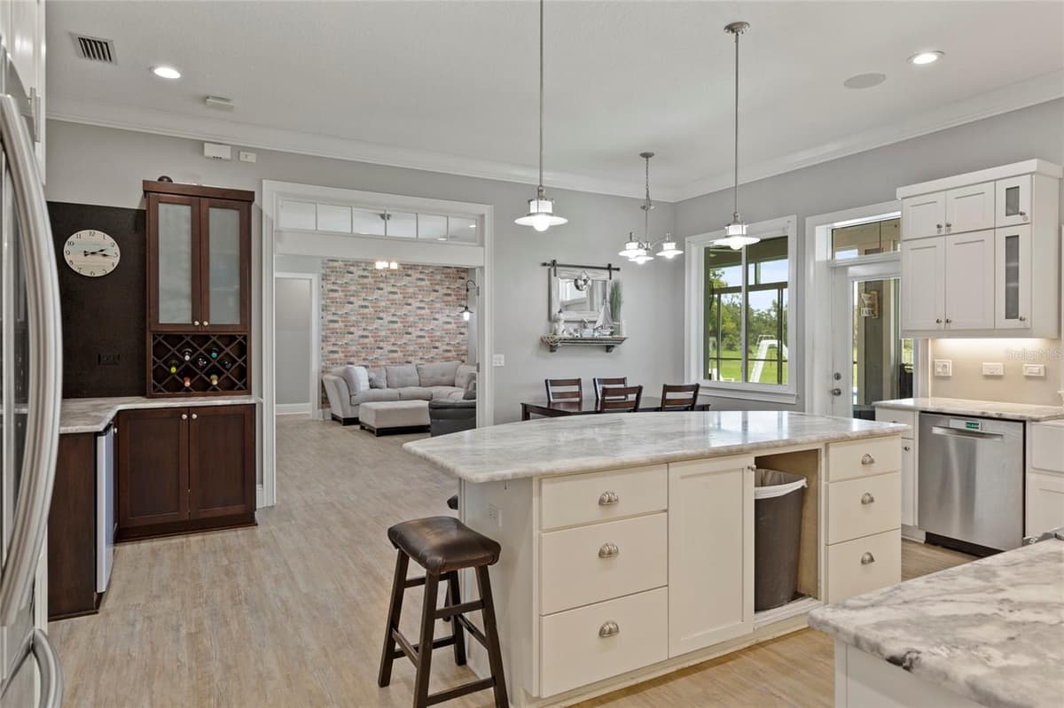 15710 COLDING LOOP — photo 13 of 41