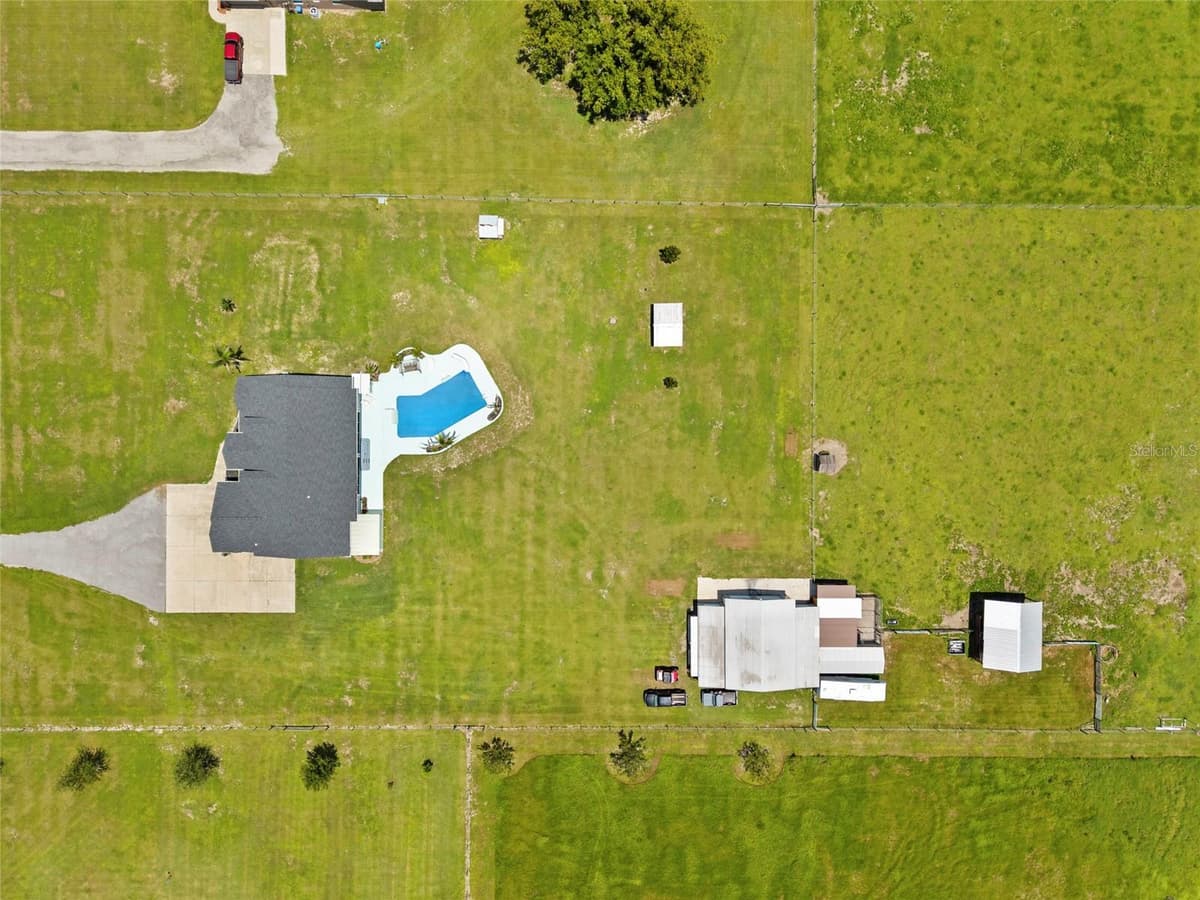 15710 COLDING LOOP — photo 40 of 41