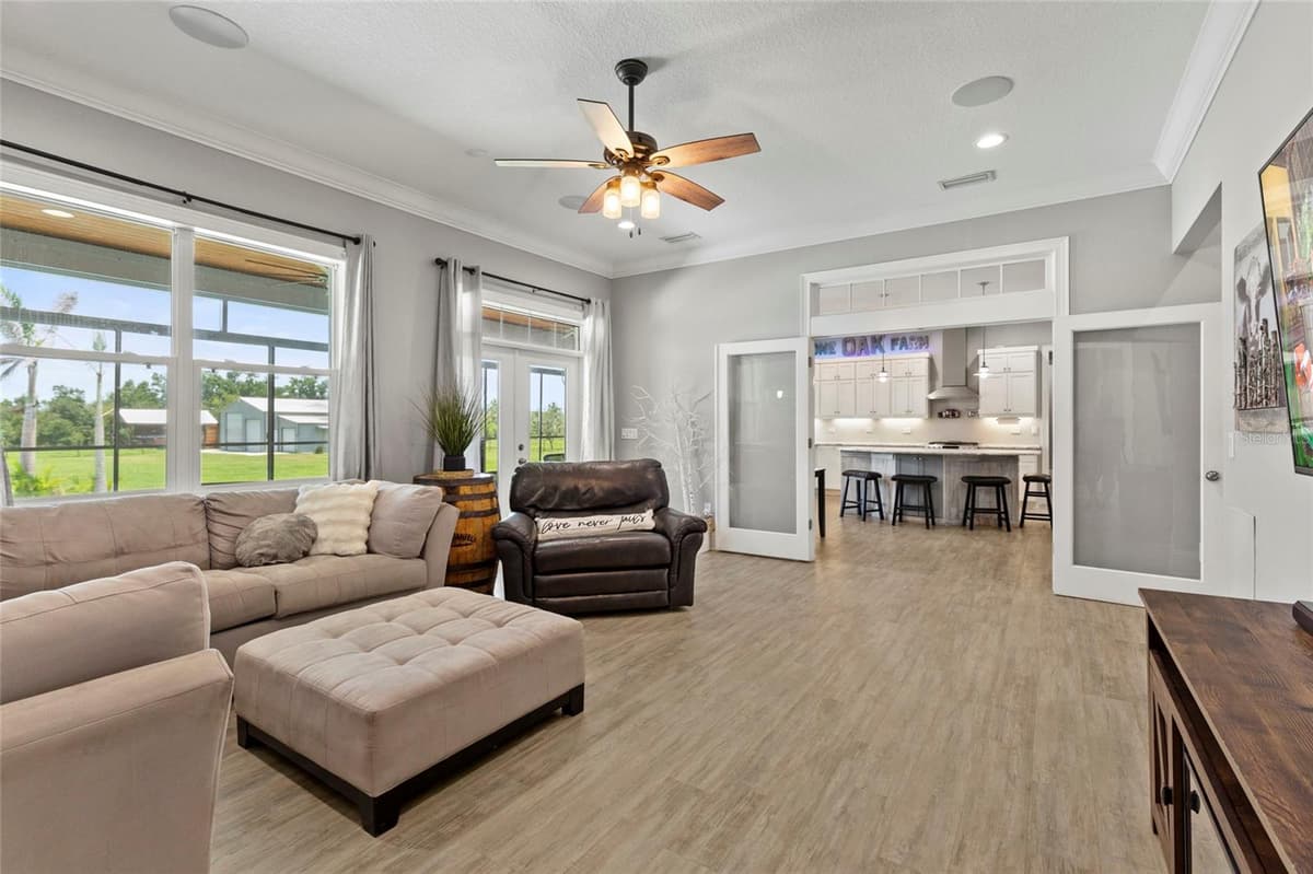 15710 COLDING LOOP — photo 8 of 41