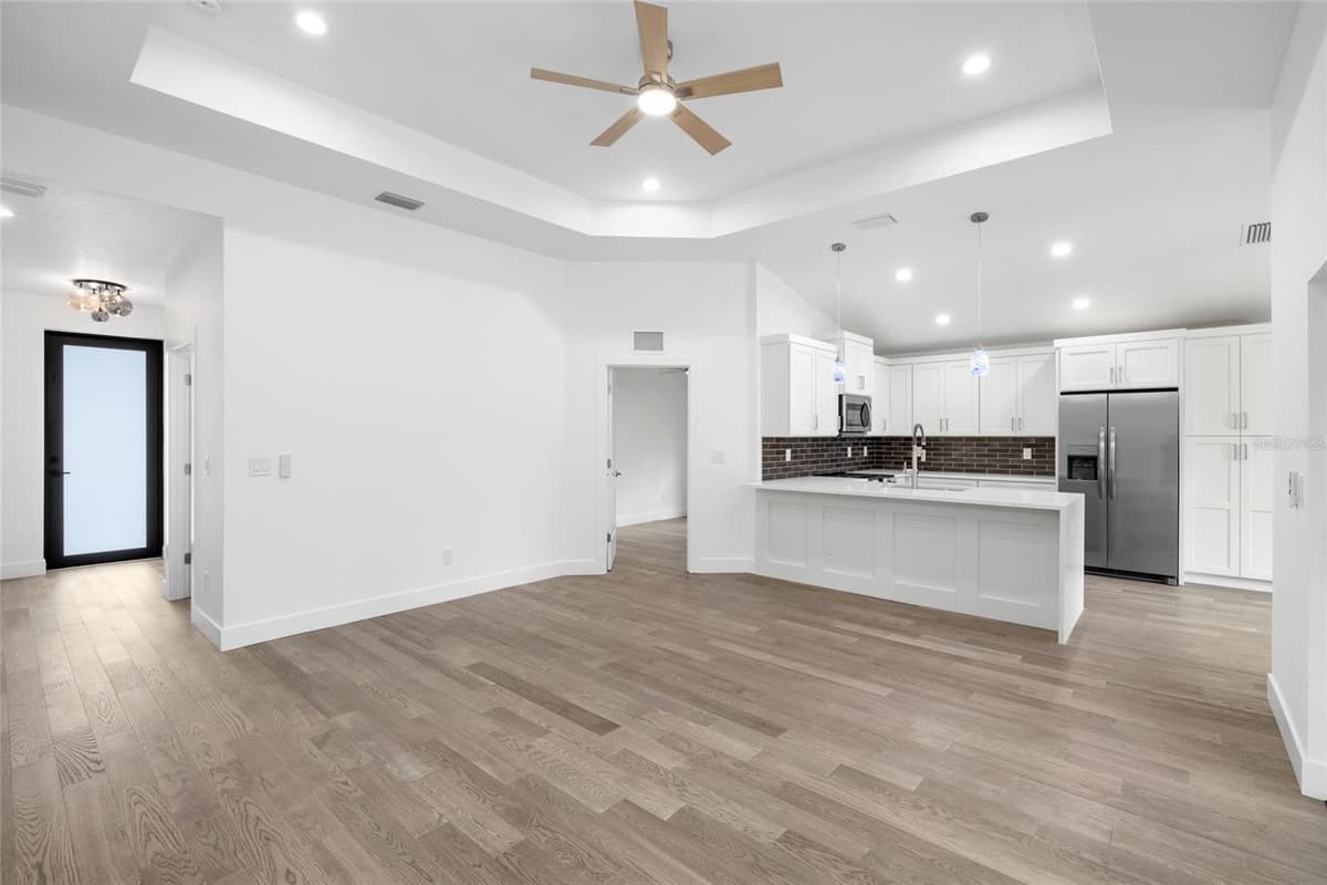 152 ALBATROSS ROAD — photo 6 of 47