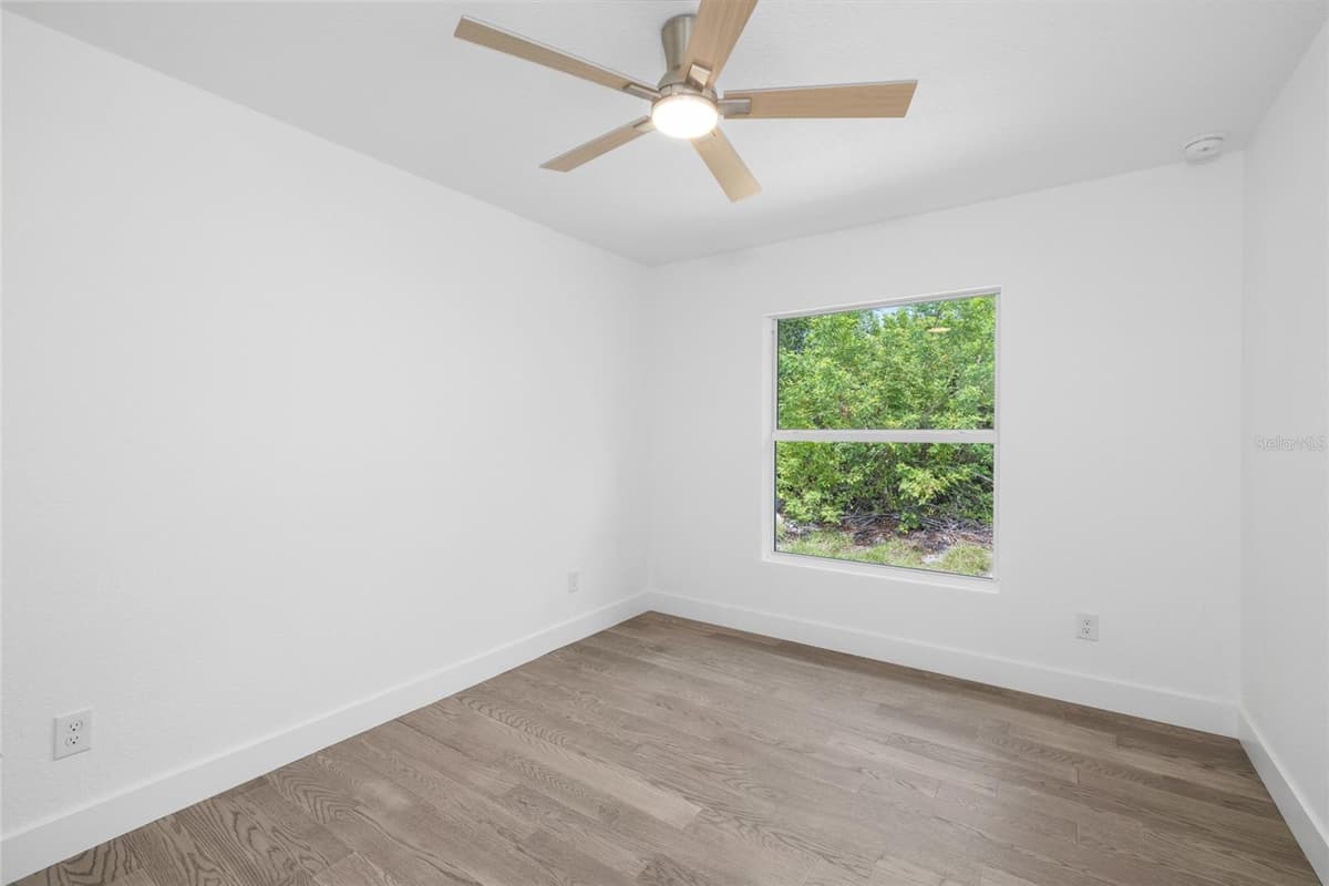 152 ALBATROSS ROAD — photo 17 of 47