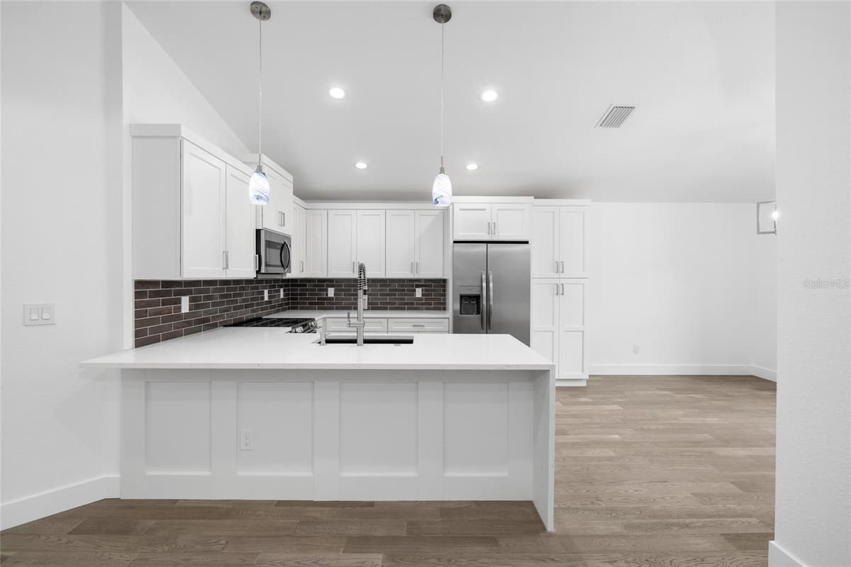 152 ALBATROSS ROAD — photo 15 of 47