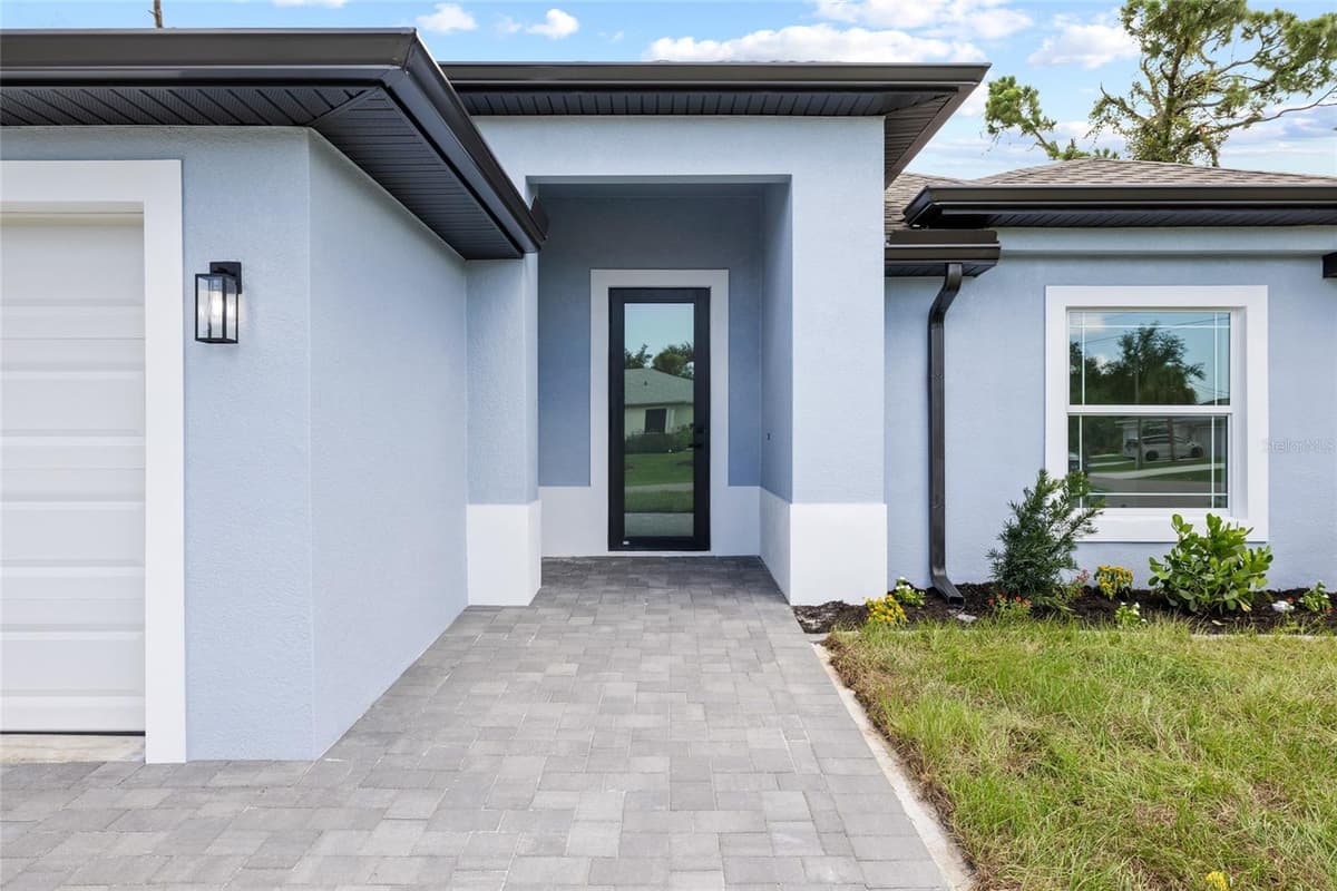 152 ALBATROSS ROAD — photo 5 of 47