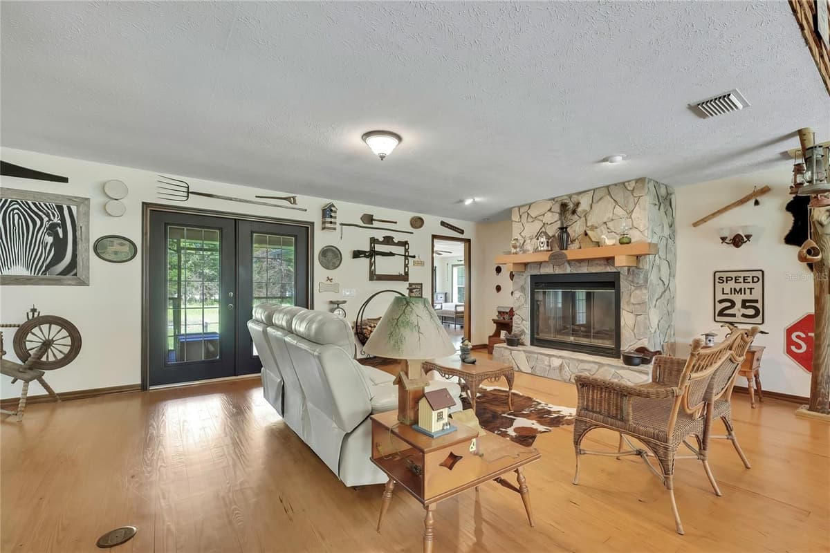 2235 RACKLEY ROAD — photo 19 of 100