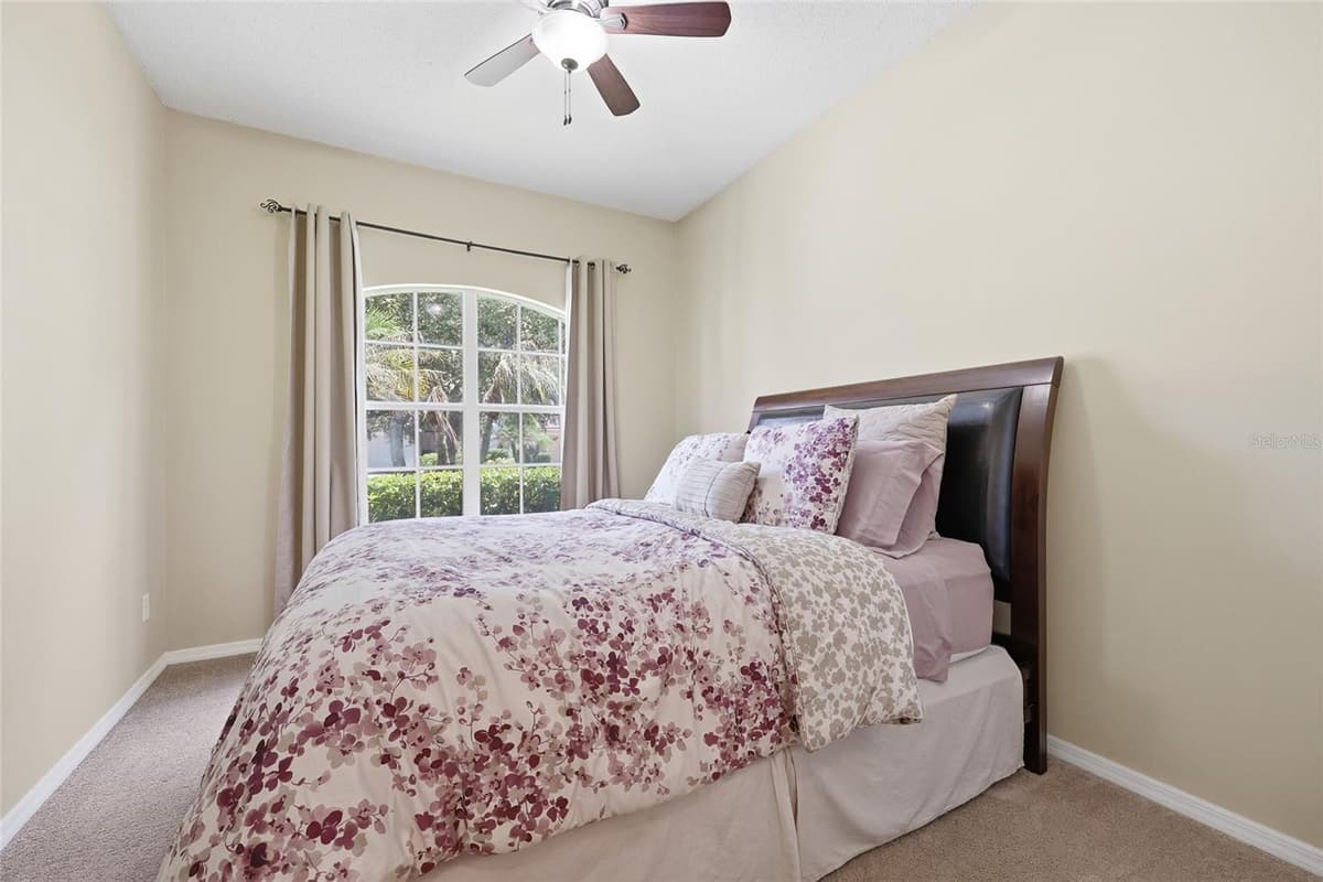 5007 BELLTHORN DRIVE — photo 11 of 34