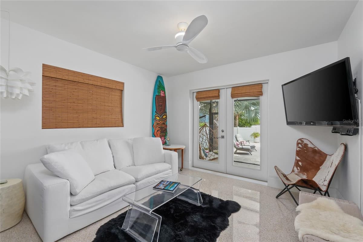 223 PINECREST DRIVE — photo 36 of 57