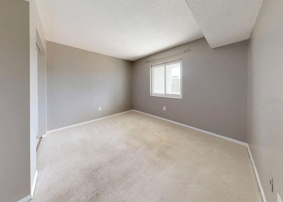 801 83RD AVENUE — photo 23 of 50