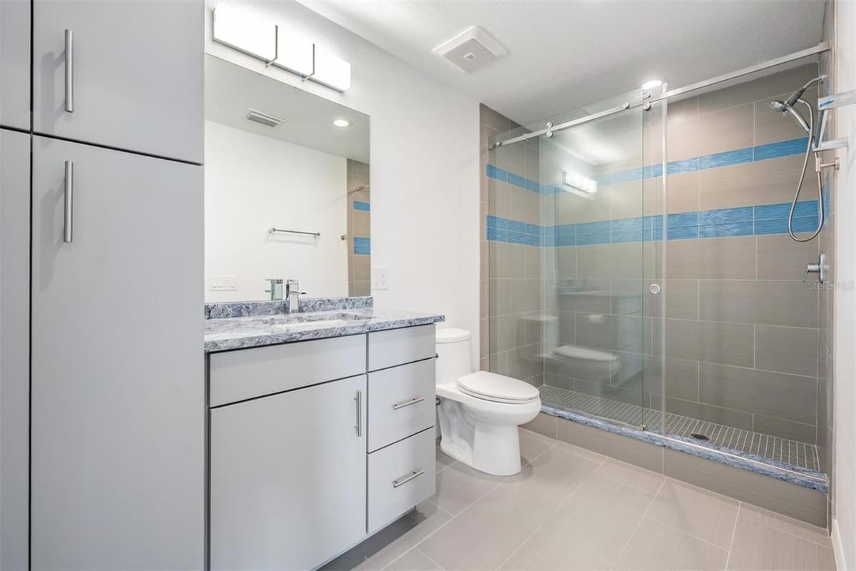 243 MARINER DRIVE — photo 15 of 45
