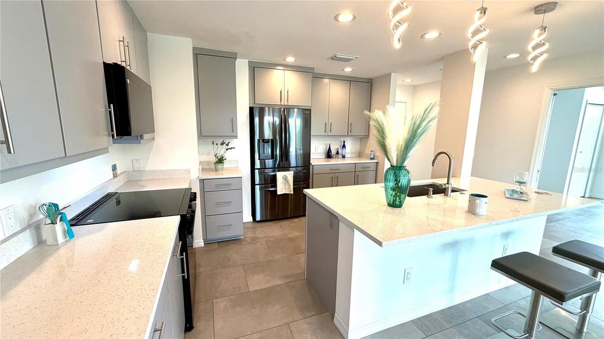 243 MARINER DRIVE — photo 9 of 45