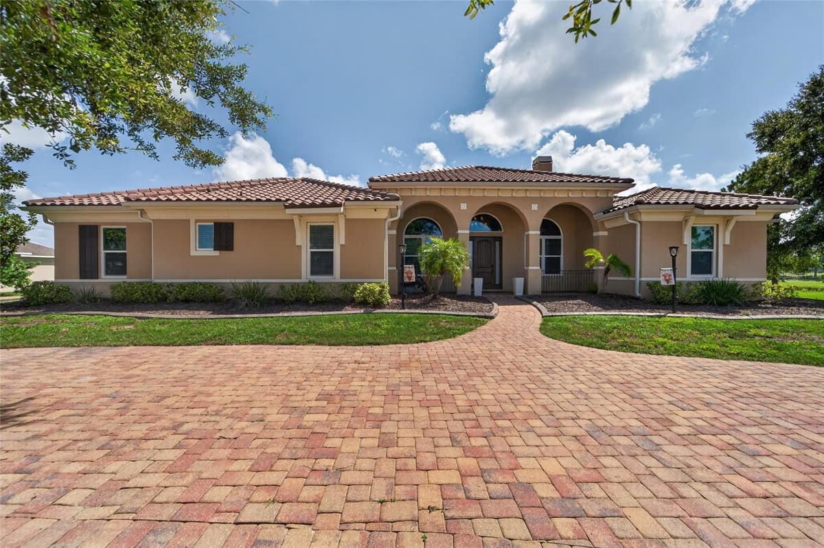 5207 LAKE VENICE DRIVE — photo 1 of 66