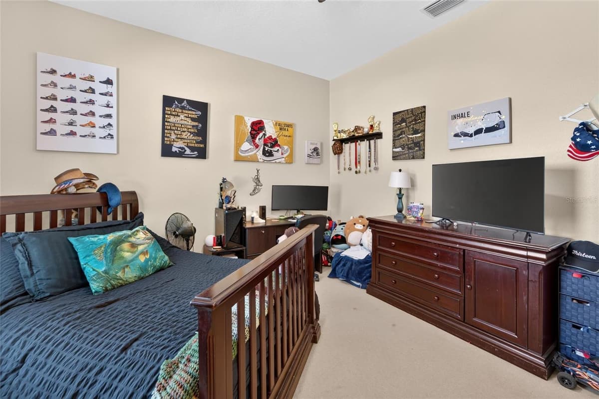 5207 LAKE VENICE DRIVE — photo 38 of 66