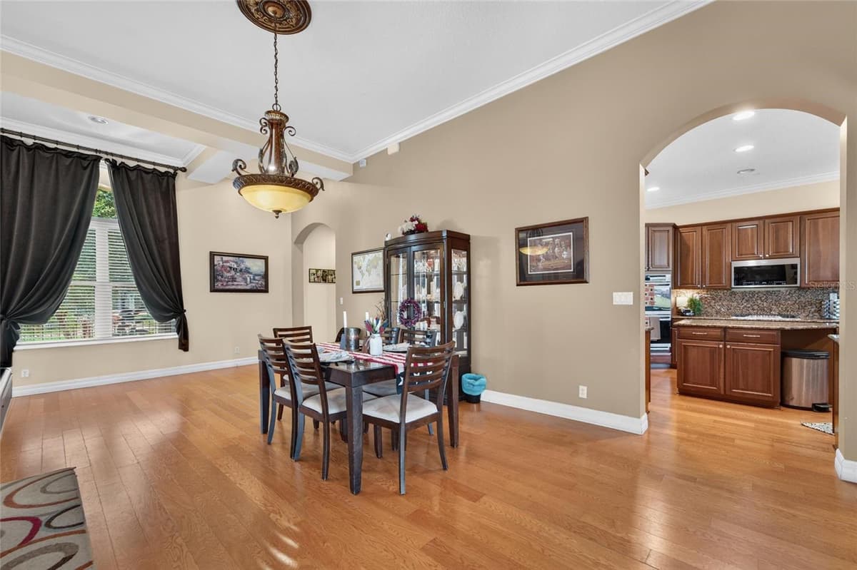 5207 LAKE VENICE DRIVE — photo 10 of 66