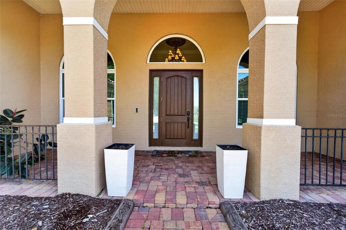 5207 LAKE VENICE DRIVE — photo 4 of 66