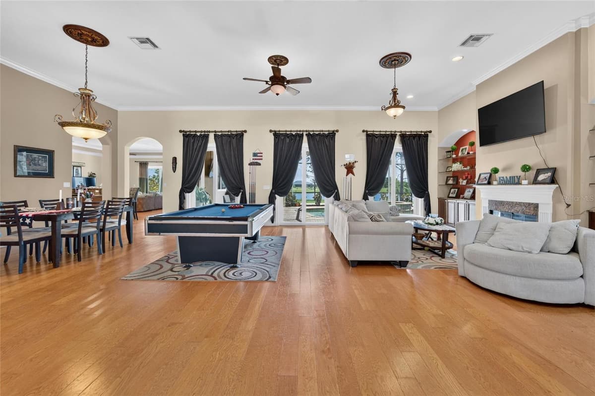 5207 LAKE VENICE DRIVE — photo 6 of 66