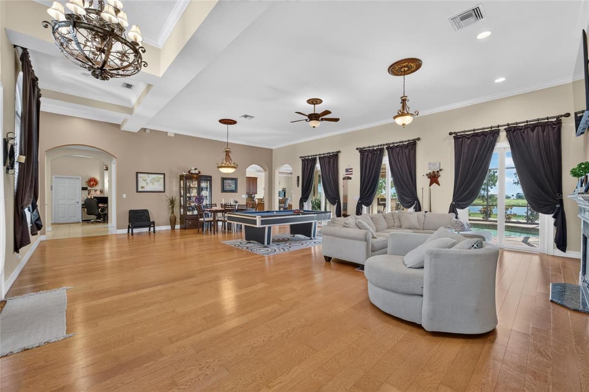 5207 LAKE VENICE DRIVE — photo 7 of 66