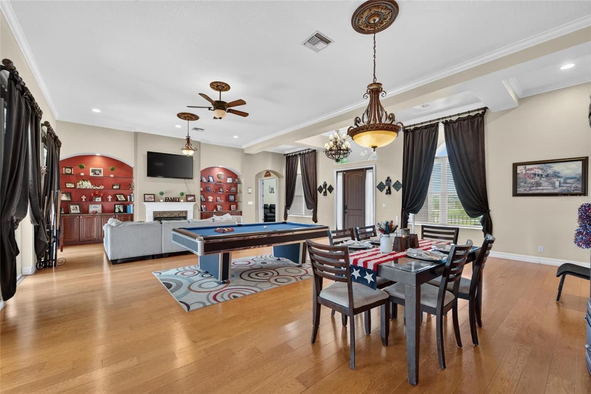 5207 LAKE VENICE DRIVE — photo 11 of 66