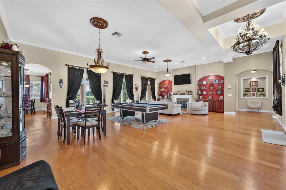 5207 LAKE VENICE DRIVE — photo 13 of 66