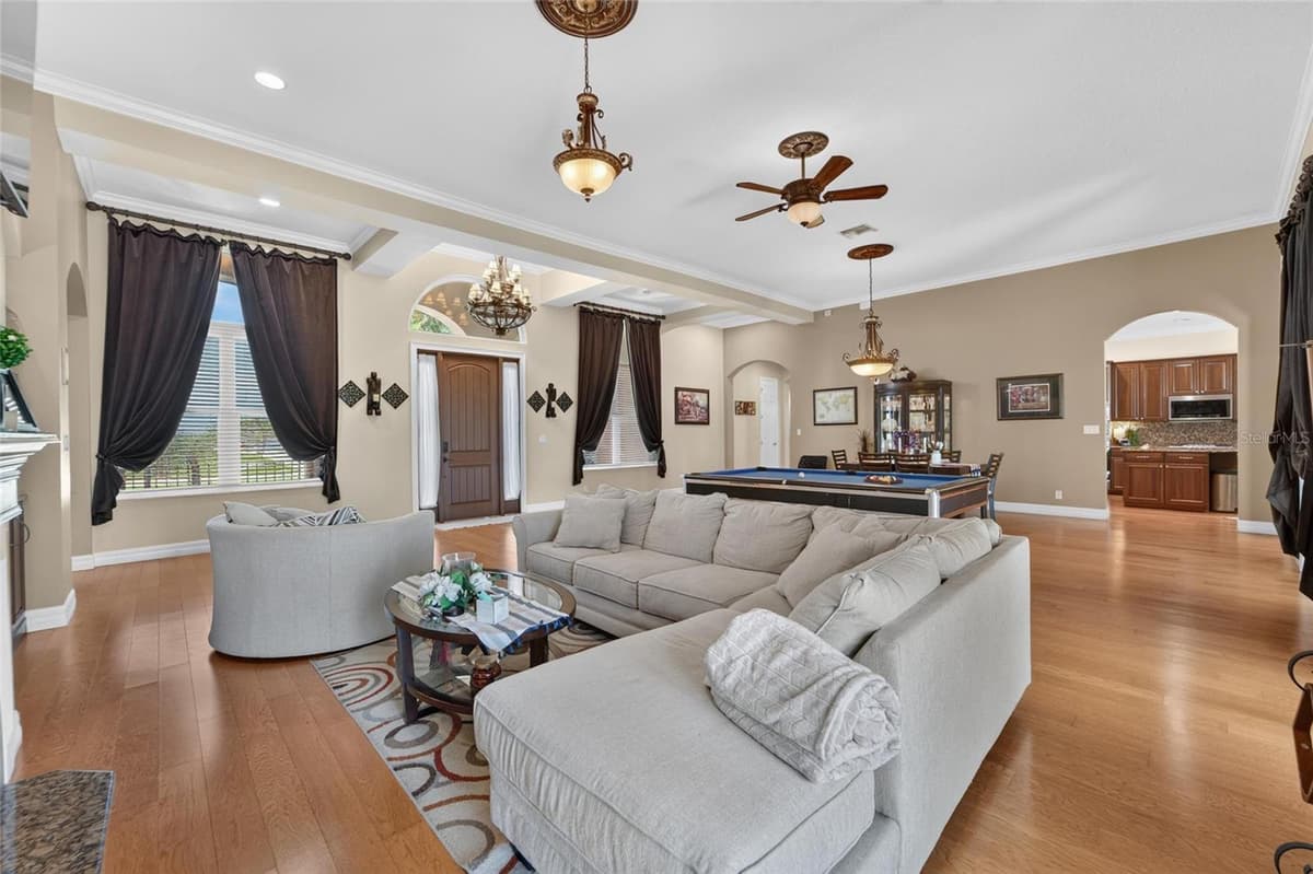 5207 LAKE VENICE DRIVE — photo 8 of 66