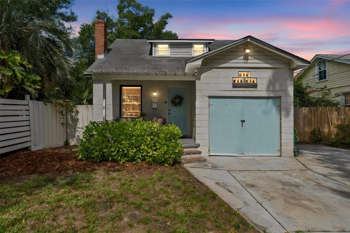 2914 WOODROW AVENUE — photo 1 of 43