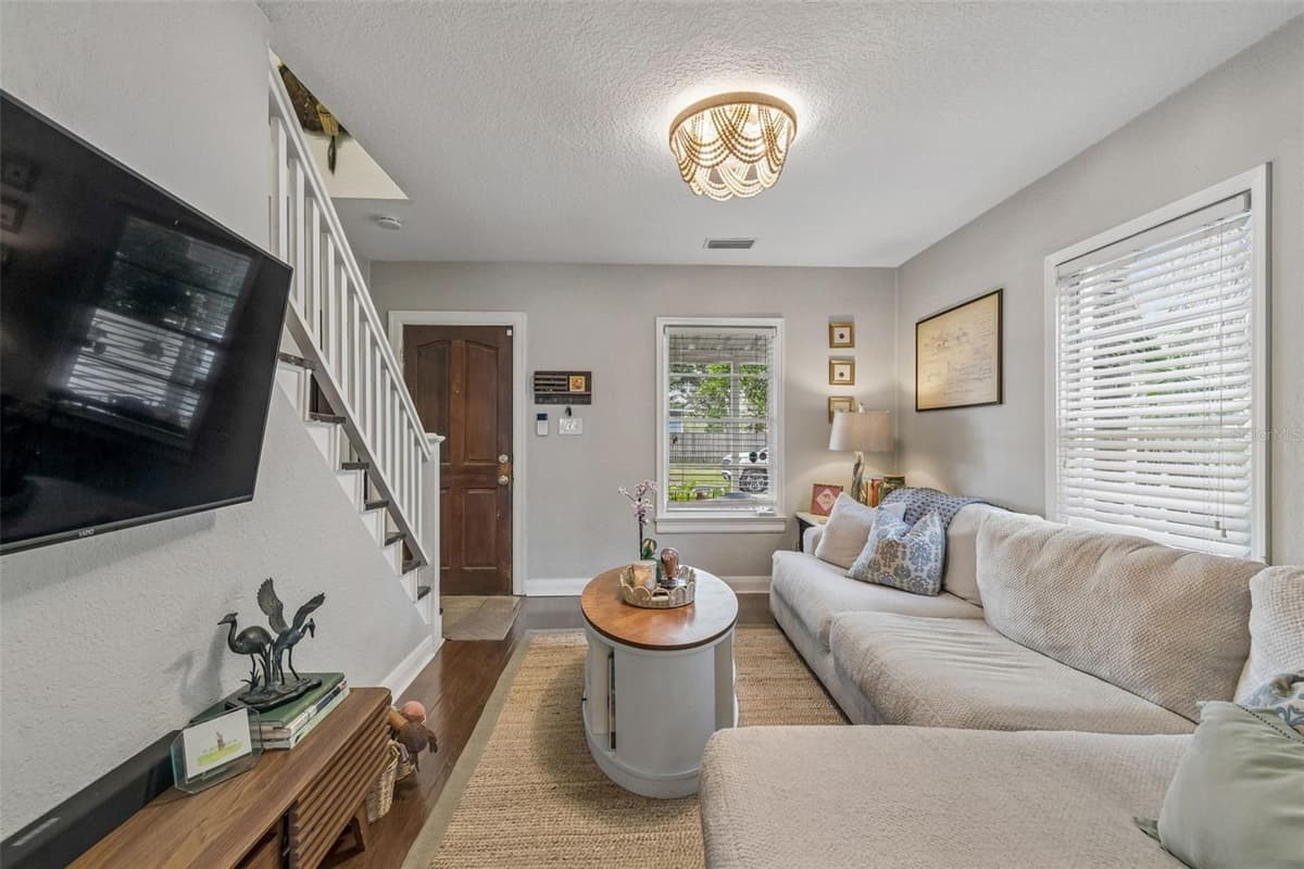 2914 WOODROW AVENUE — photo 8 of 43