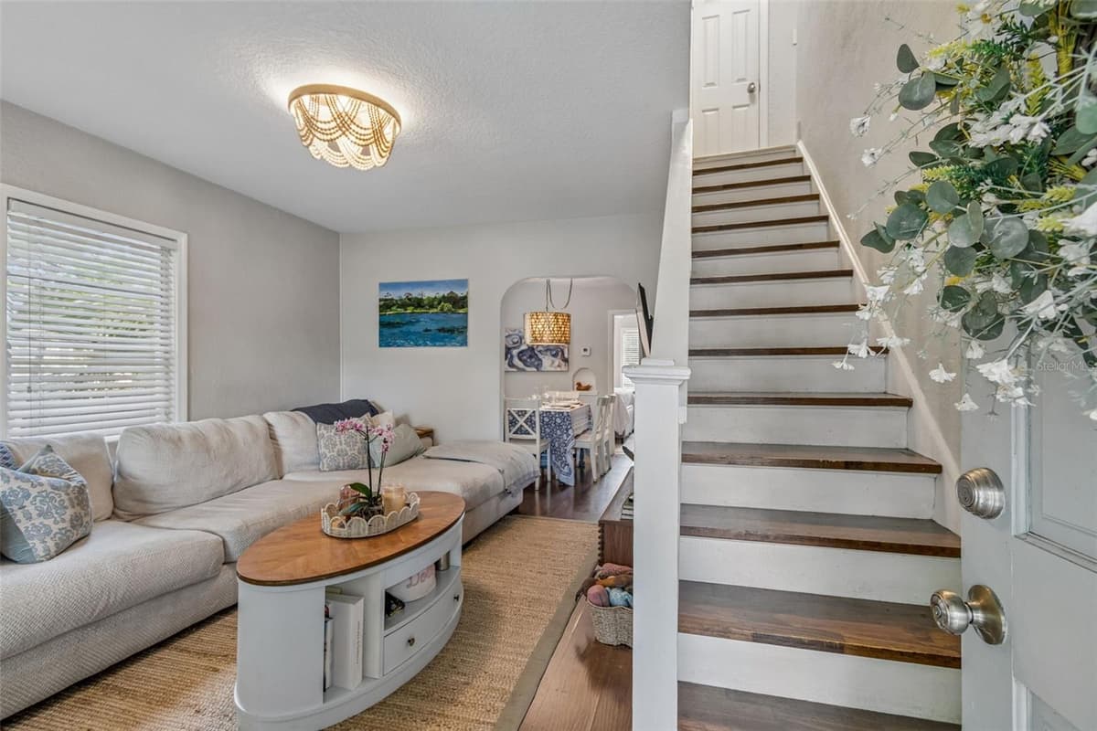 2914 WOODROW AVENUE — photo 4 of 43