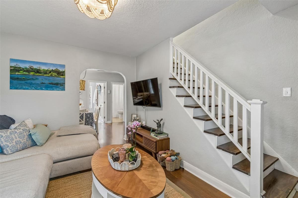 2914 WOODROW AVENUE — photo 6 of 43