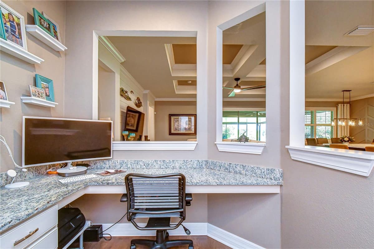 10405 TREE SKYLARK PLACE — photo 11 of 44