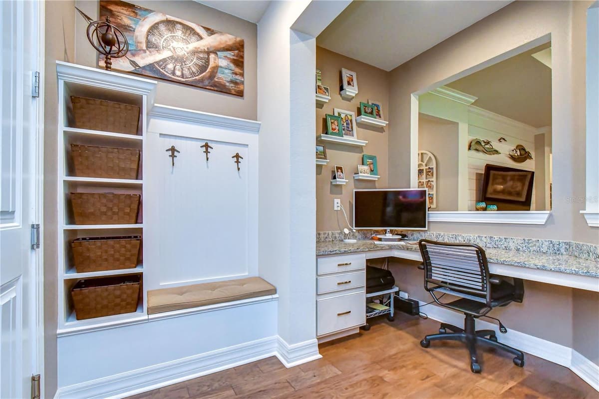 10405 TREE SKYLARK PLACE — photo 10 of 44