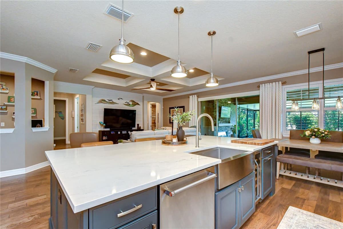 10405 TREE SKYLARK PLACE — photo 15 of 44