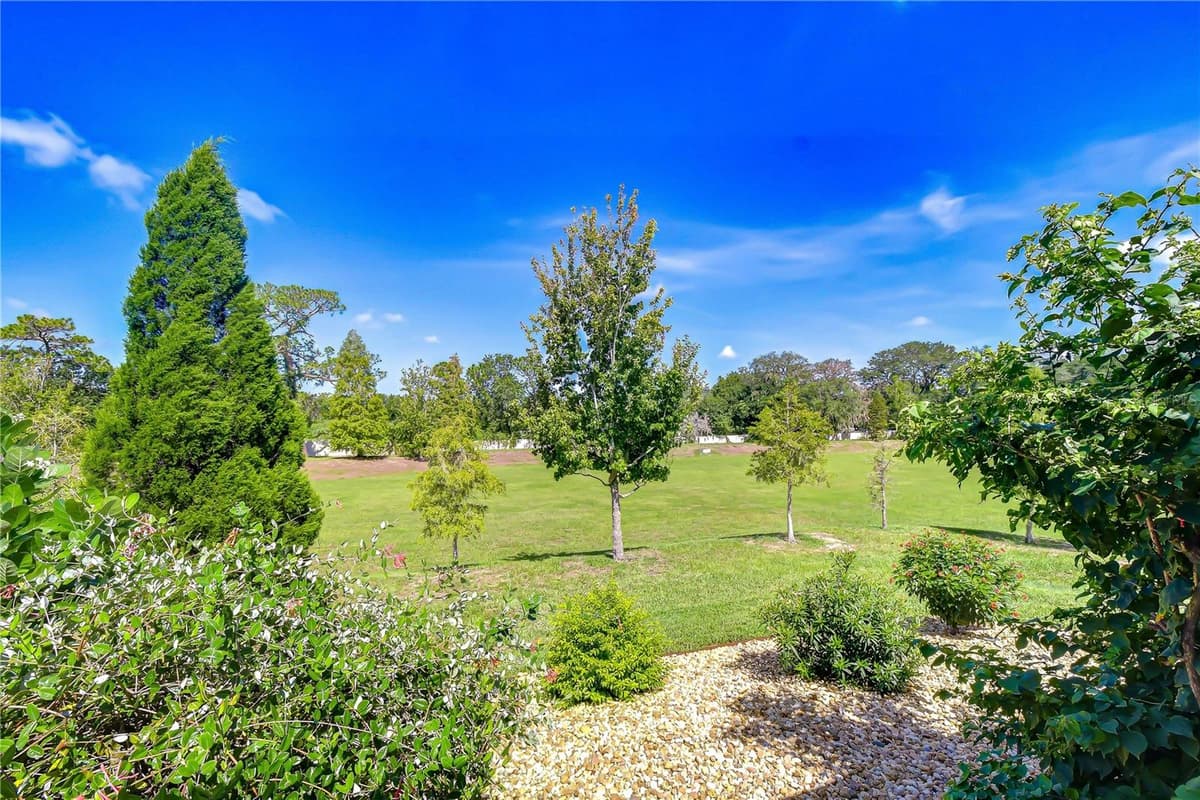 10405 TREE SKYLARK PLACE — photo 40 of 44