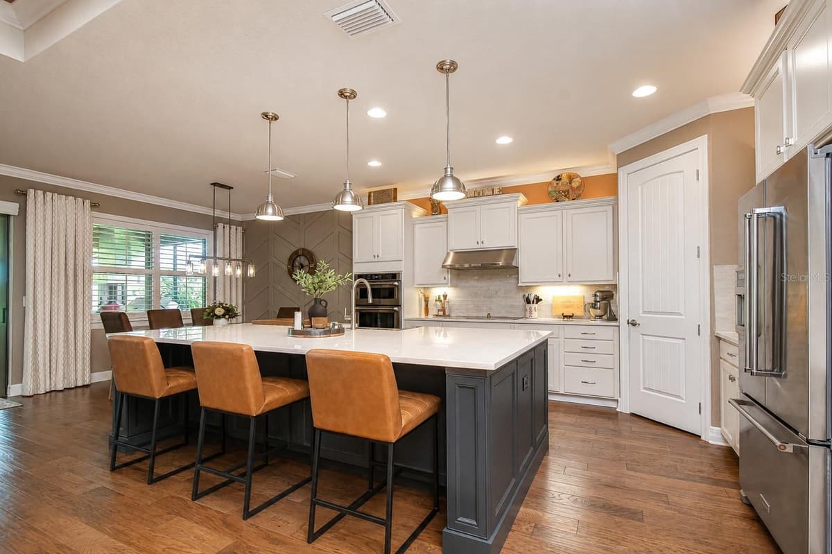 10405 TREE SKYLARK PLACE — photo 12 of 44
