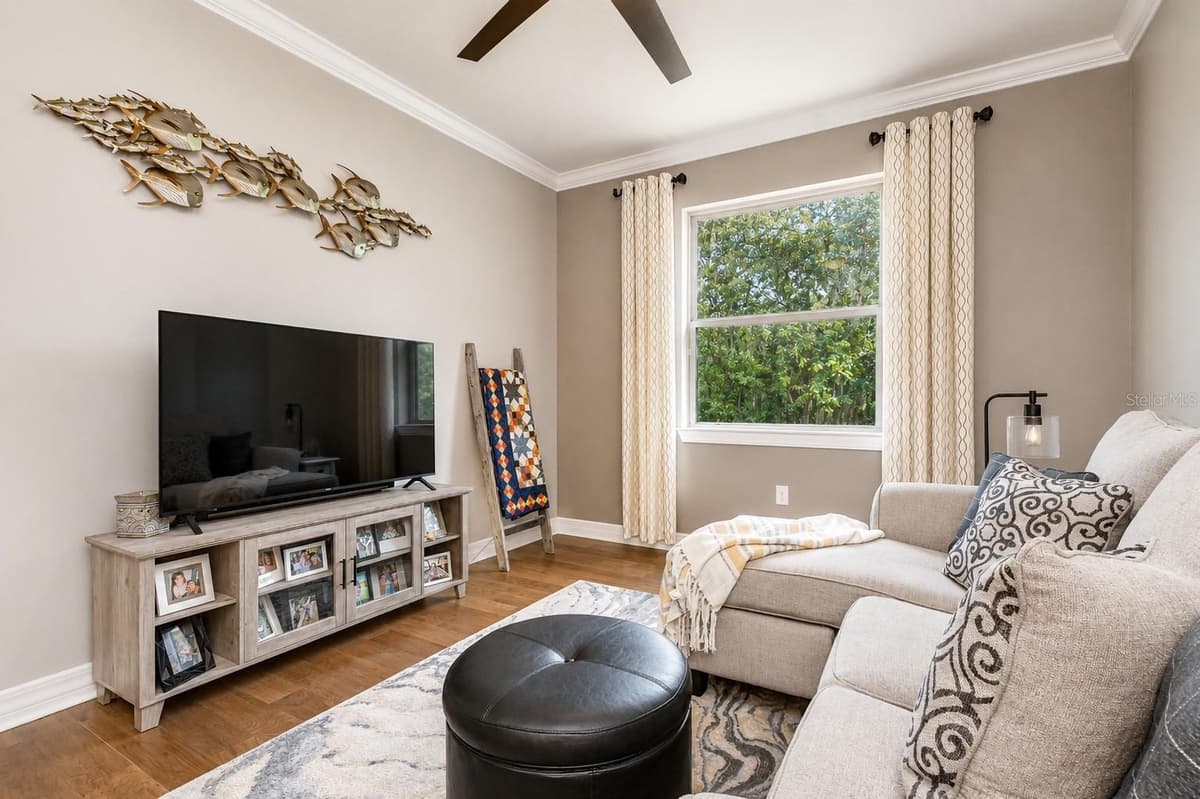 10405 TREE SKYLARK PLACE — photo 9 of 44