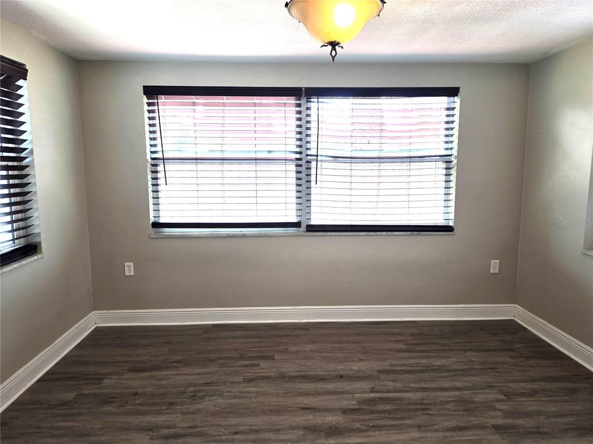 1051 MAYBURY DRIVE — photo 34 of 64