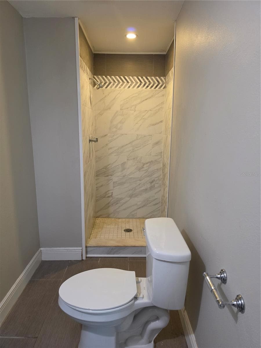 1051 MAYBURY DRIVE — photo 40 of 64